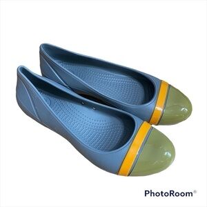 Crocs Cap Toe Flats Sz 7 Women’s Gray Green Shoes